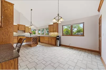 6740 Sundown Lane, Yorkville, IL 60560 - Photo 11