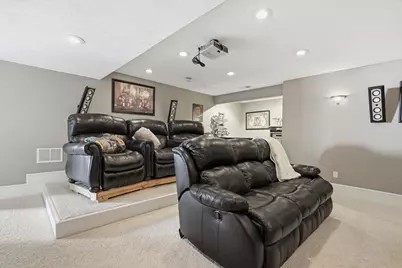2706 Stratmoor Drive, Bloomington, IL 61705 - Photo 29