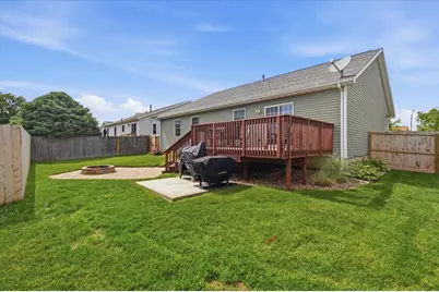 2706 Stratmoor Drive, Bloomington, IL 61705 - Photo 37