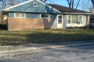 411 Huron St, Park Forest, IL 60466 - Photo 1
