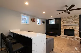 11241 S Central Park Ave, Chicago, IL 60655 - Photo 21