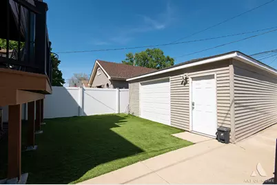 11241 S Central Park Avenue, Chicago, IL 60655 - Photo 41