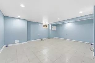 7843 S Yates Blvd, Chicago, IL 60649 - Photo 19