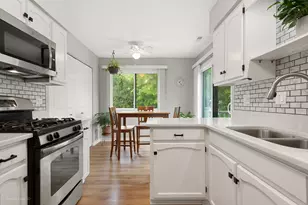 0N120 Windermere Rd, Winfield, IL 60190 - Photo 7