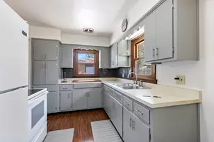 2119 Midway Dr, Rockford, IL 61103 - Photo 5