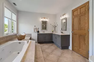 986 E Red Oak St, Addison, IL 60101 - Photo 9