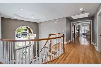 986 E Red Oak Street, Addison, IL 60101 - Photo 11