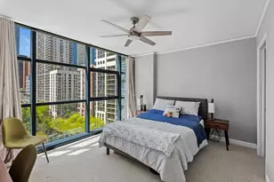 201 N Westshore Dr, Chicago, IL 60601 - Photo 9
