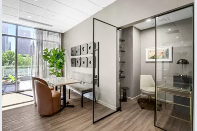 201 N Westshore Drive #903, Chicago, IL 60601 - Photo 25