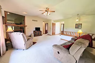 6090 Chatsworth Dr, Rockford, IL 61109 - Photo 7