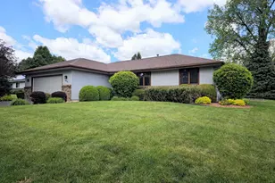 6090 Chatsworth Dr, Rockford, IL 61109 - Photo 35