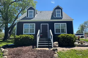 931 Rawson Bridge Rd, Cary, IL 60013 - Photo 3