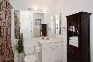 33 W Ontario St, Chicago, IL 60654 - Photo 17
