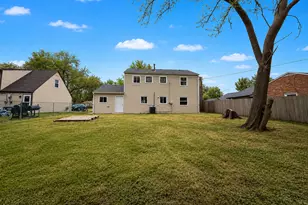 254 Thornhurst Rd, Bolingbrook, IL 60440 - Photo 29