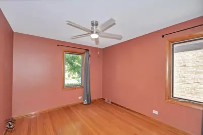 6219 W Montrose Avenue, Chicago, IL 60634 - Photo 9