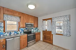 6219 W Montrose Ave, Chicago, IL 60634 - Photo 7