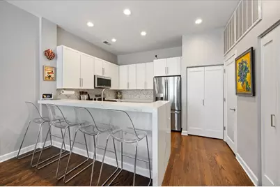 930 N Howe Street, Chicago, IL 60610 - Photo 9