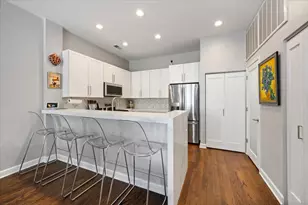 930 N Howe St, Chicago, IL 60610 - Photo 9