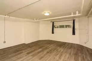 5534 N Artesian Ave, Chicago, IL 60625 - Photo 11