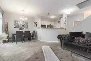 292 S Oak Creek Ln, Romeoville, IL 60446 - Photo 5