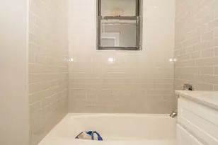 817 W Lakeside Pl, Chicago, IL 60640 - Photo 15