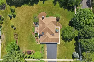 202 Windsor Cir, Saint Charles, IL 60175 - Photo 31