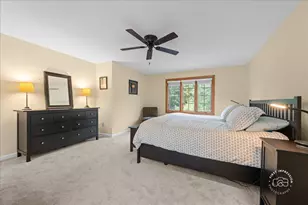 202 Windsor Cir, Saint Charles, IL 60175 - Photo 17