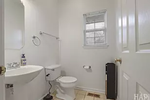 2050 Colchester Ave, Hoffman Estates, IL 60192 - Photo 9