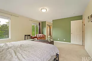 2050 Colchester Ave, Hoffman Estates, IL 60192 - Photo 19