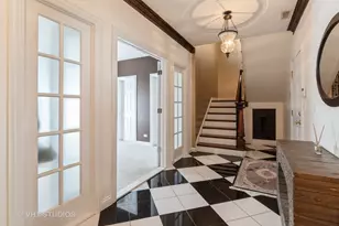 1867 Admiral Ct, Glenview, IL 60026 - Photo 3