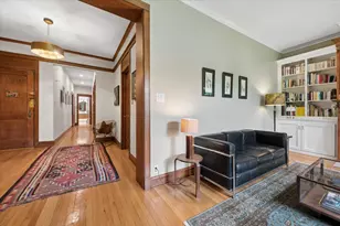 521 W Surf St, Chicago, IL 60657 - Photo 5