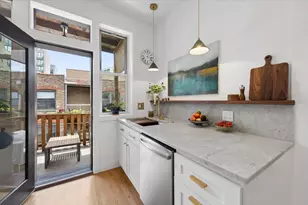 521 W Surf St, Chicago, IL 60657 - Photo 15