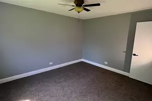 3915 Greenbay Dr, Hanover Park, IL 60133 - Photo 17