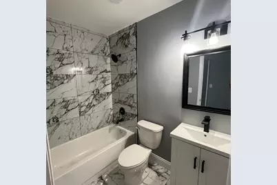 3915 Greenbay Drive, Hanover Park, IL 60133 - Photo 13