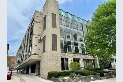 938 North Boulevard #402, Oak Park, IL 60301 - Photo 1