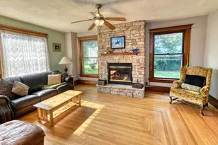 188 Peru St, Paw Paw, IL 61353 - Photo 3