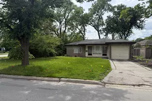 146 S Madison St, Hinsdale, IL 60521 - Photo 1
