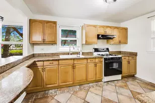 5100 N Mobile Ave, Chicago, IL 60630 - Photo 5
