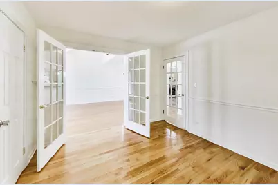 5100 N Mobile Avenue, Chicago, IL 60630 - Photo 7