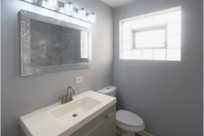 7950 S Lafayette Avenue, Chicago, IL 60620 - Photo 11