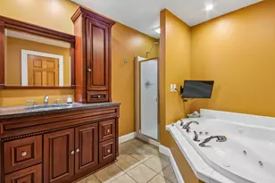 588 Kingston Ct, Roselle, IL 60172 - Photo 23