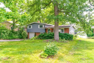 1083 Lomond Drive, Mundelein, IL 60060 - Photo 1