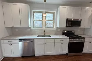7825 S Wood St, Chicago, IL 60620 - Photo 9