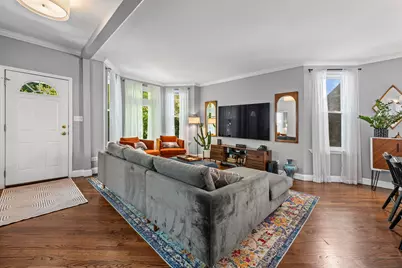 3335 W Berteau Avenue, Chicago, IL 60618 - Photo 3