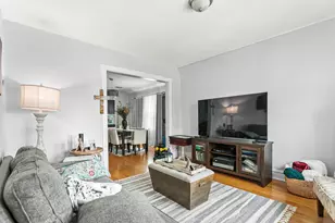 4915 W Winnemac Ave, Chicago, IL 60630 - Photo 5