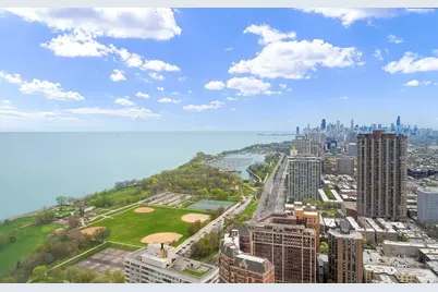 655 W Irving Park Road #5305, Chicago, IL 60613 - Photo 3