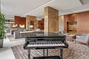 655 W Irving Park Rd, Chicago, IL 60613 - Photo 15