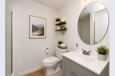 500 W Superior Street #604, Chicago, IL 60654 - Photo 9