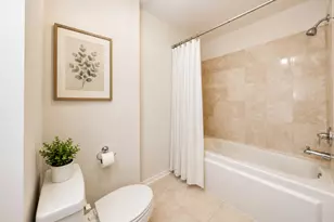 500 W Superior St, Chicago, IL 60654 - Photo 7