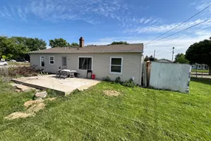 757 Crestwood Dr, Aurora, IL 60506 - Photo 23